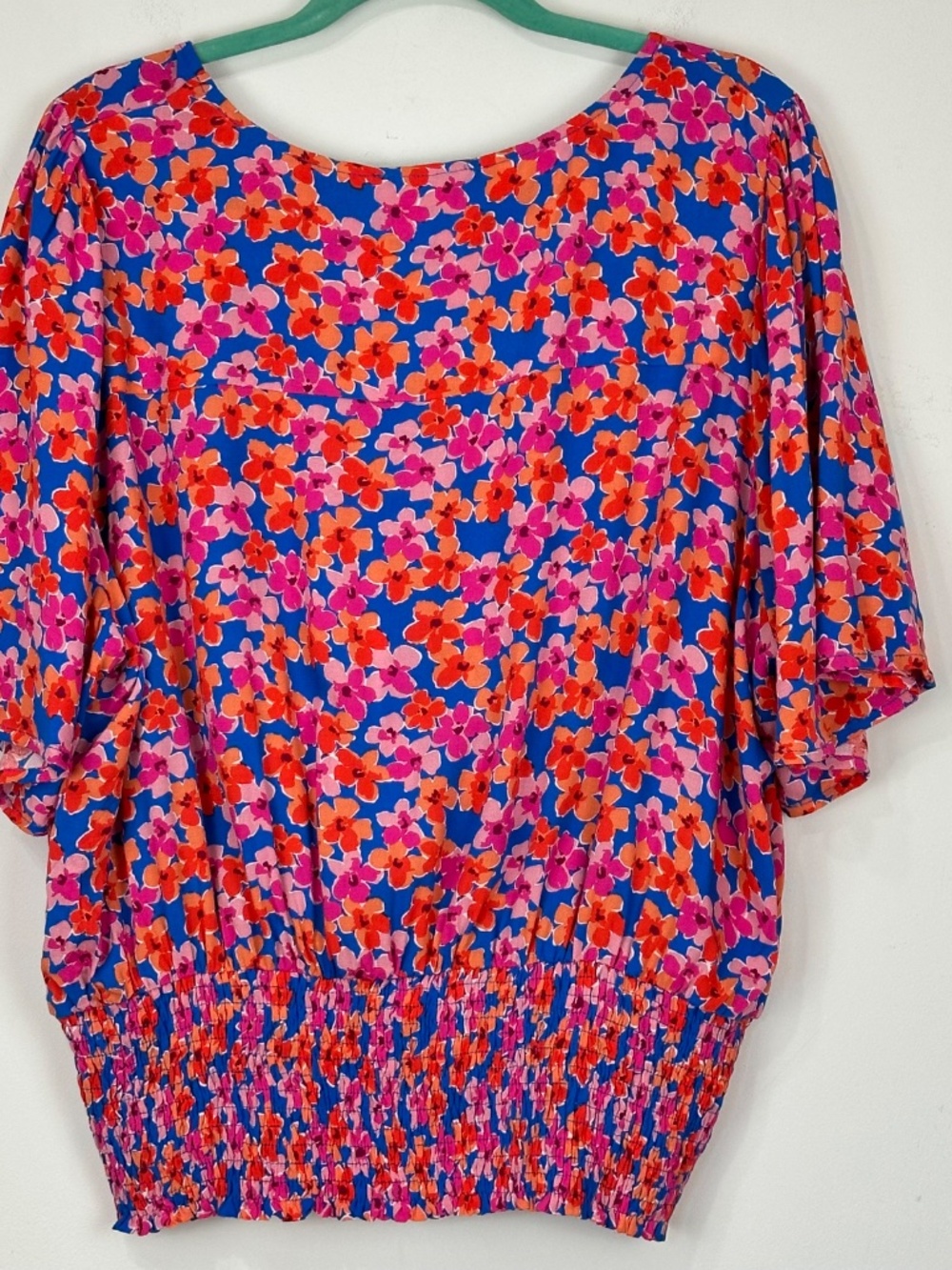 Skies Are Blue Curvy Women's Floral Flutter Sleeve Smocked Top 1X Ditzy - Picture 8 of 10